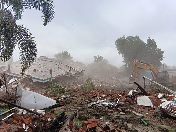 Illegal structure demolished (Photo/ANI)