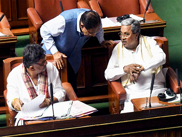 Karnataka Deputy CM DK Shivakumar with Karnataka CM Siddaramiah (Photo/ANI)