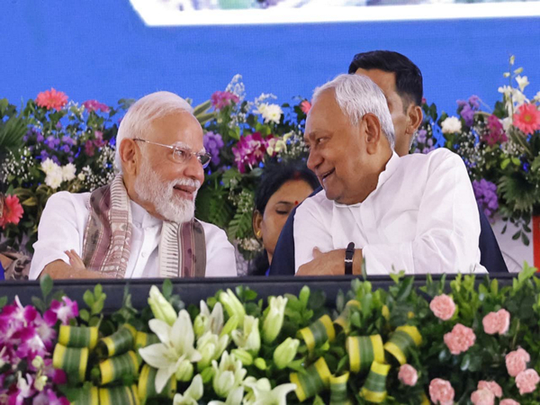 Prime Minister Narendra Modi and Bihar CM Nitish Kumar (PhotoX/@NitishKumar)