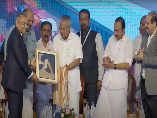 Kerala Chief Minister Pinarayi Vijayan with Awshani Gupta, Adani Ports and Logistics Director (Photo/Adani Group)