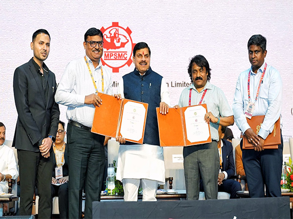 MoU being exchanged in presence of CM Mohan Yadav (Photo/ X @DrMohanYadav51)