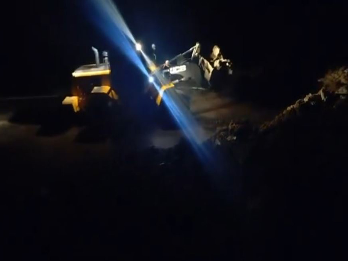  Work in progress on Bandipora-Gurez road (Photo/BRO) 