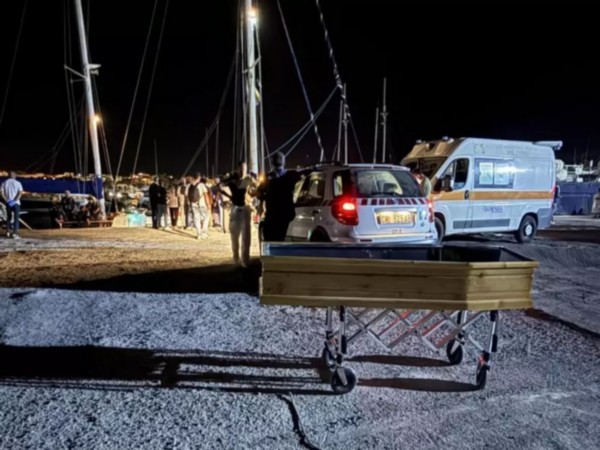 Rescue officials at the site (Image/RESQSHIP)