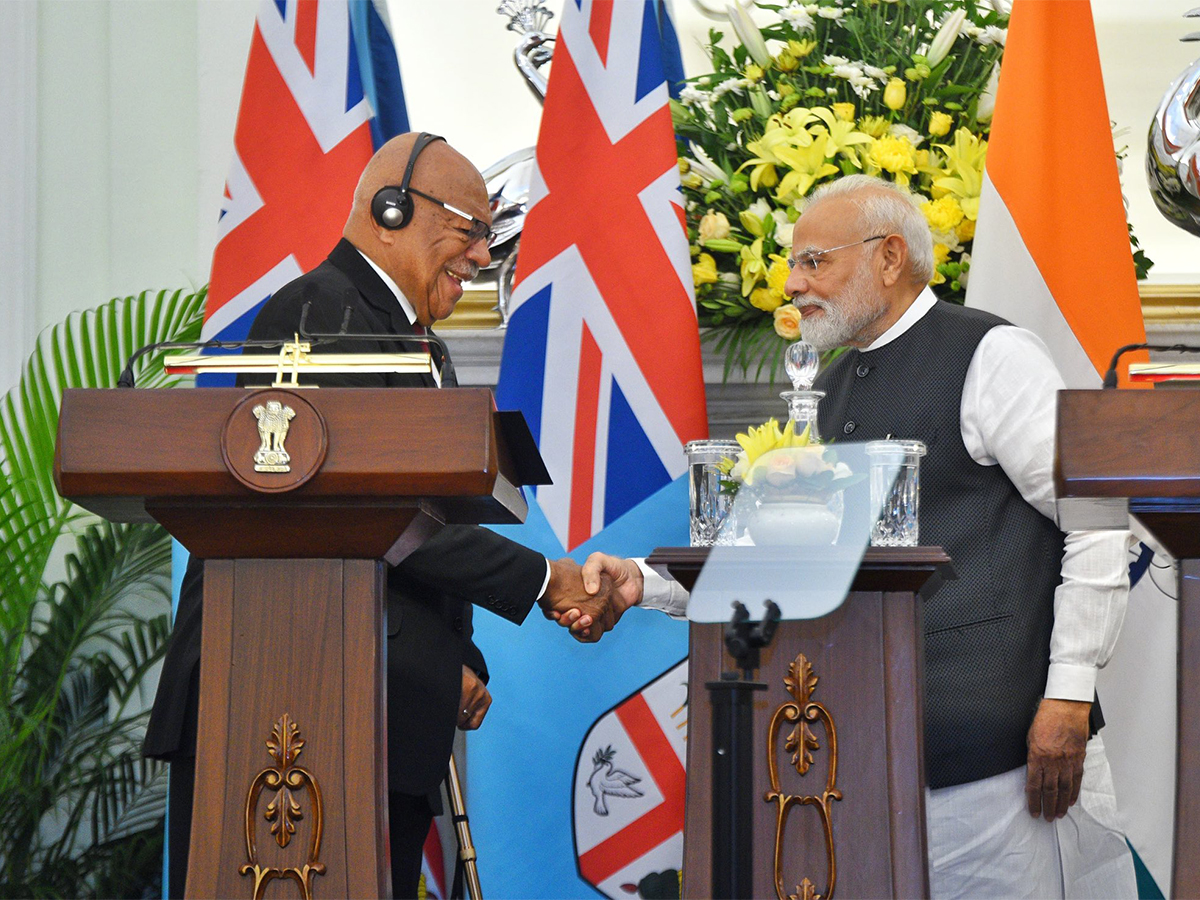 Prime Minister Narendra Modi with Fiji Prime Minister Sitiveni Ligamamada Rabuka (Image: X/@MEAIndia)