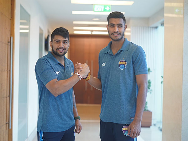 Nitesh Kumar and Devank Dalal (Photo: PKL)