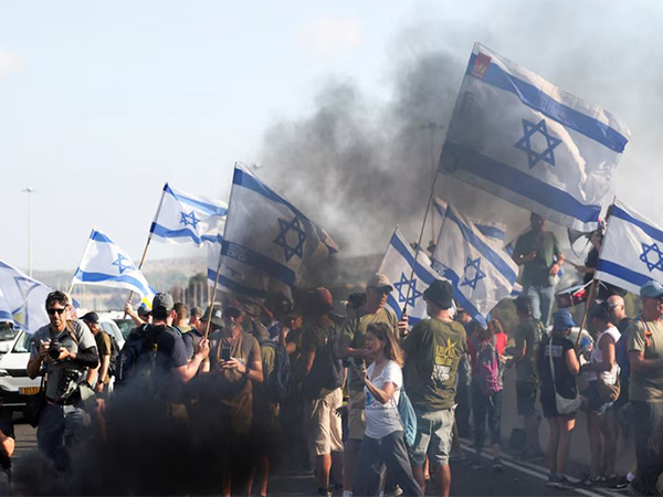 Protest by hostages' kin (Image/Reuters)