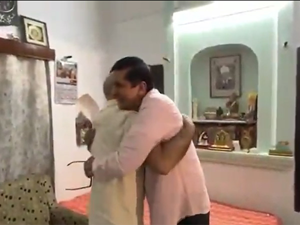 AAP leader Manish Sisodia met party lader Saurabh Bharadwaj (Photo/X@msisodia) 