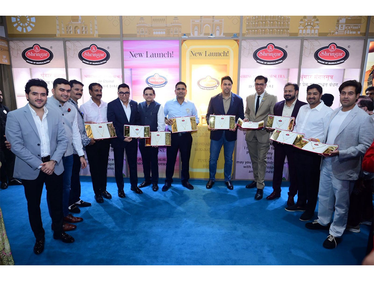 Shringar House of Mangalsutra unveils India’s first HUID Hallmarked 24 Karat Purity Gold Mangalsutra Collection at IIJS 2025