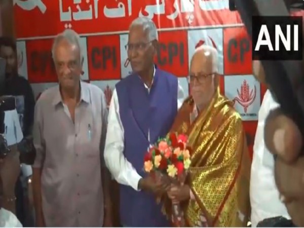 Opposition’s VP candidate, B Sudershan Reddy meets CPI leader D Raja (Photo/ANI)