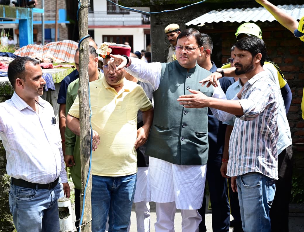 CM Dhami conducts a field inspection of the disaster-affected areas in Syanachatti (Photo/ANI)