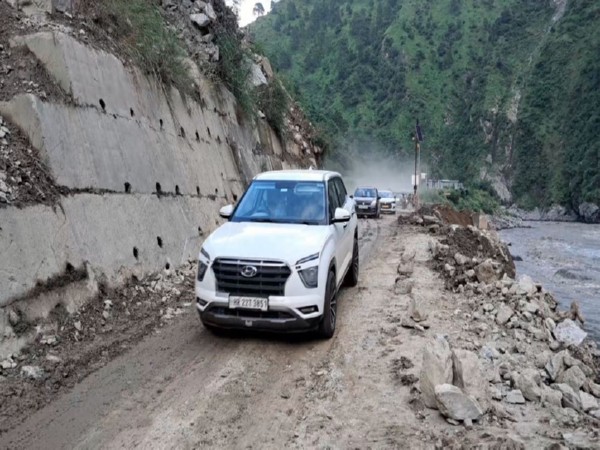 Chandigarh-Manali National Highway reopens for small vehicles (Photo/ANI) 