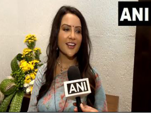 Maharashtra Chief Minister Devendra Fadnavis's wife, Amruta Fadnavis (Photo/ANI) 