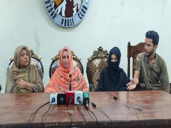 Press conference by the victim, Sughra Bibi (Photo: X@TBPEnglish)