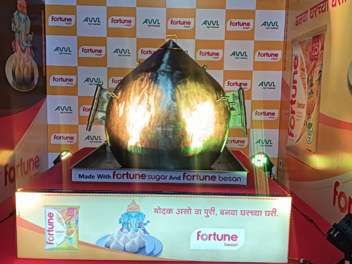 Fortune Edible Oil & Foods Creates World’s Largest Traditional Modak (851 kg) at Girgaon Cha Raja