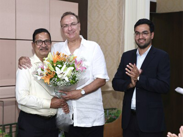 L- R - Mr Krishnamurthy Subramanian, Executive Chairman, Afcons, Mr Shapoorji Mistry, Chairman – Emeritus, Afcons, Mr Pallon S Mistry, Non-Executive Director