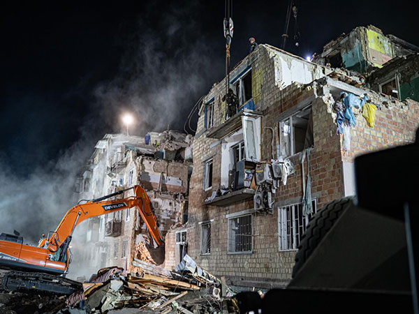 The damaged residential building in  Kyiv’s Darnytskyi district (Photo/X@ZelenskyyUa)