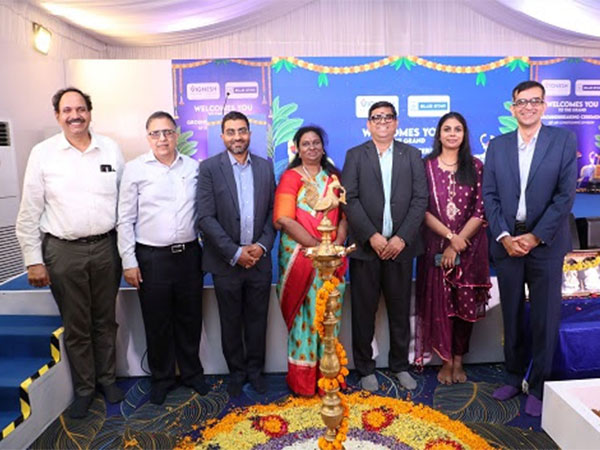 From Left to Right - Sudhir Sonkhedhar, Munish Malhothra, Nithianand S, Mrs.Suja, R B Shivakumar, Ms. Swetha and Mohit Sud