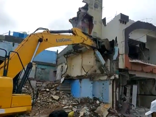 Illegal structure demolished in Ujjain. (Photo/ANI)
