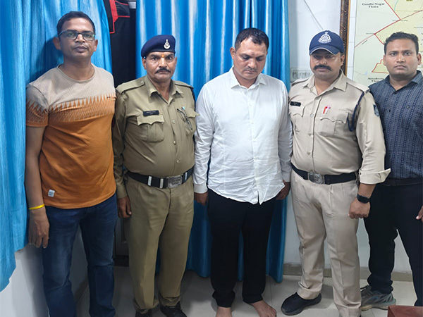 Congress corporator Anwar Qadri in police custody. (Photo/Indore Police)