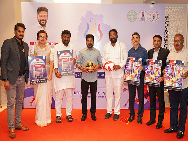 Telangana CM Revanth Reddy with Abhishek Reddy, A Sonibala Devi, Shiva Sena Reddy, Vakiti Srihari,  Jayesh Ranjan, Yashwanth Biyyala and Kiran Kumar Reddy (Photo: Prime Volleyball League)
