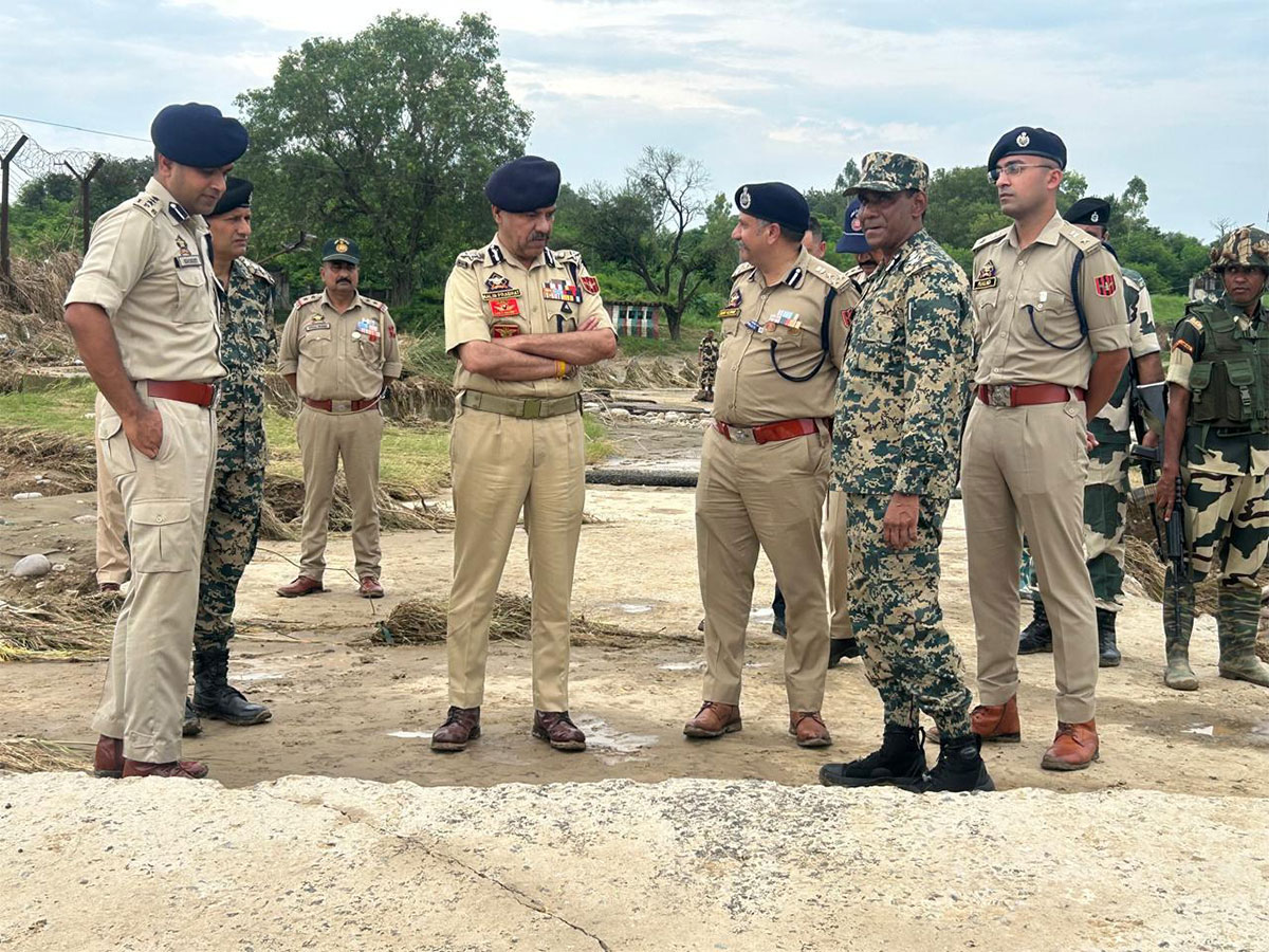 DGP J&K Nalin Prabhat, reviews border security in Kathua amid flood damage (Photo/J-K Police)