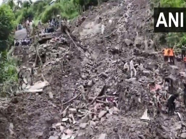 Rescue teams at cloudburst-hit Rajgarh Tehsil, Ramban (Photo/Indian Army)