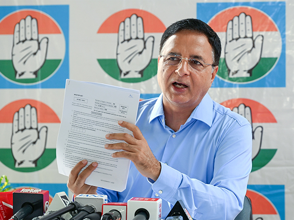 Congress leader Randeep Surjewala (Photo: ANI)