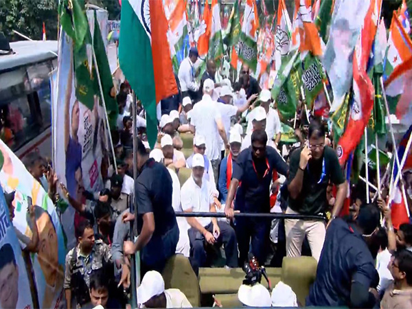 Voter Adhikar Yatra resumes in Bihar’s Patna (Photo/X@INCIndia)