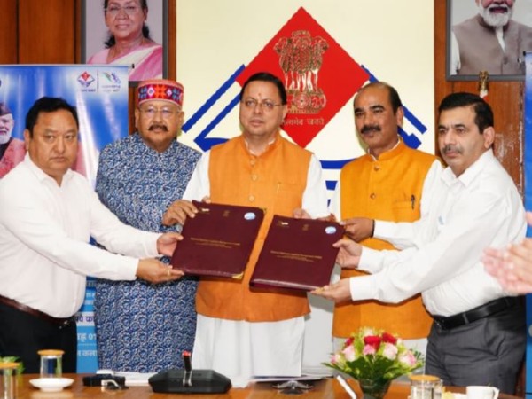 Uttarakhand Government, NHLML sign pact for Kedarnath and Hemkund Sahib ropeways. (Photo/CMO) 