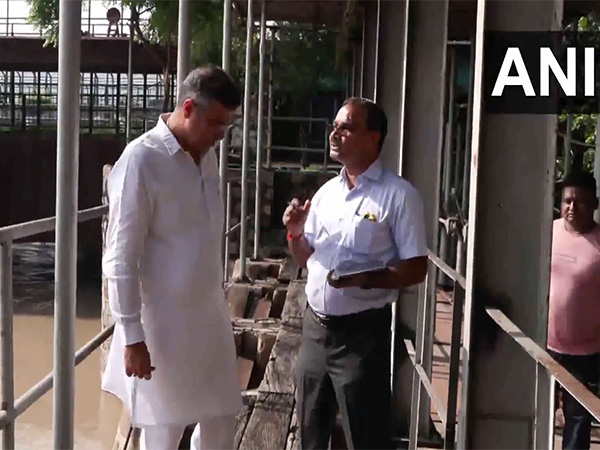 Delhi Minister Parvesh Verma inspects ITO Barrage (Photo/ANI)