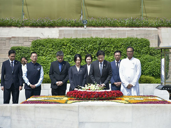 Singapore Prime Minister Lawrence Wong, with his wife Loo Tze Lui, paid tribute to Mahatma Gandhi (Photo/X@MEAIndia)