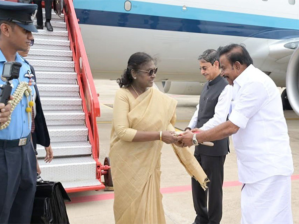 President Droupadi Murmu arrives at Trichy Airport. (Photo/DIPR)