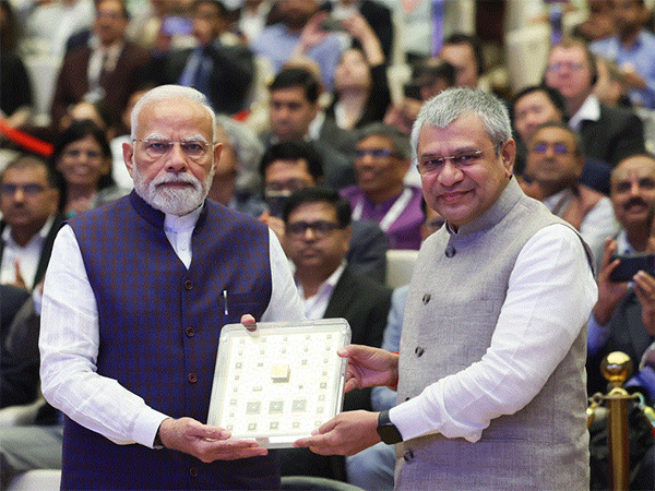 India’s First Commercial Chip on the Horizon: Prime Minister Narendra Modi Presented with Specially Curated Semiconductor Memento depicting its Made in India journey so far at SEMICON India 2025 (Image: X/@AshwiniVaishnaw)