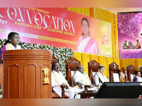 President Droupadi Murmu, graced the 10th convocation ceremony of the Central University of Tamil Nadu at Thiruvarur (Photo/PIB)