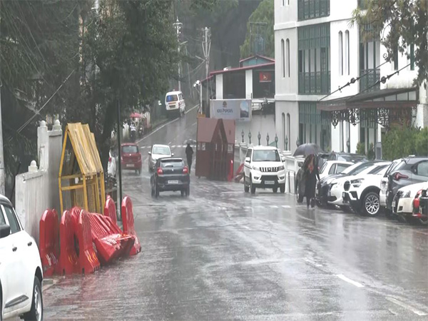 Rain lashes Shimla (Photo/ANI)