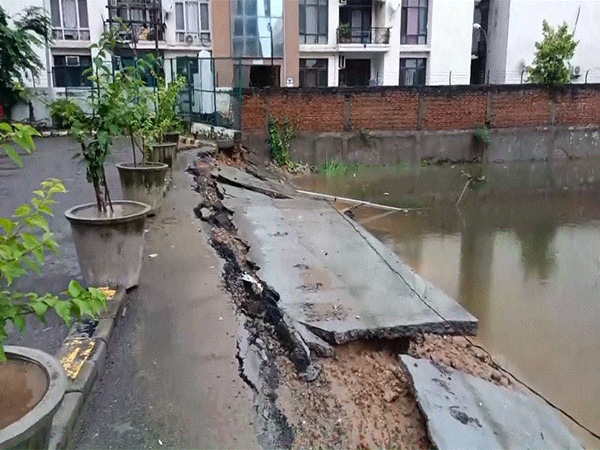 Wall of a residential society building collapses in Mohali's Zirakpur area (Photo/ANI)