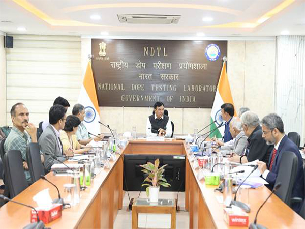 Sports Minister Mansukh Mandaviya with other member during the meeting (Photo: PIB)