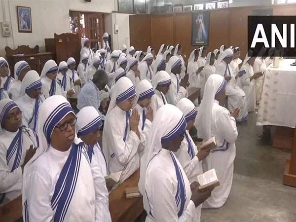 Missionaries of Charity in Kolkata offer prayers on Mother Teresa's death anniversary (Photo/ANI) Missionaries of Charity in Kolkata offer prayers on Mother Teresa's death anniversary (Photo/ANI)