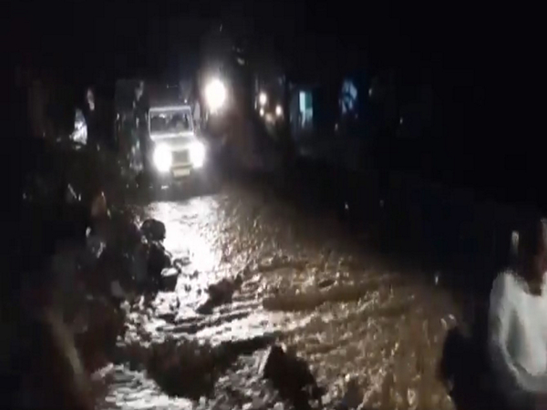 Naugaon-Vikasnagar road traffic resumes (Photo/ANI)