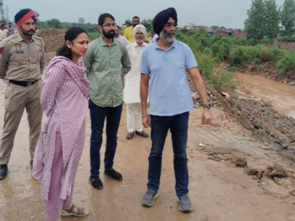 Komal Mittal, Deputy Commissioner (DC) of S.A.S. Nagar (Image Source/X/dcmohali)