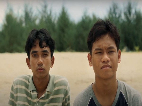 Actors Idan Aedan and Hadi Putra (Photo: YouTube/@KawanKawan Media)