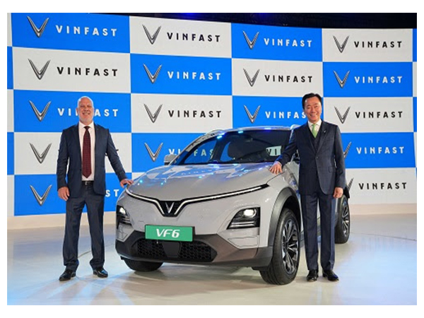 VinFast CEO Asia Pham Sanh Chau & Chief Engineer Vincent John Pendlebury unveil the all-new VF 6, a sleek premium SUV, starting at INR 16.49L