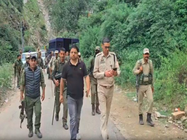 Security forces patrolling in Doda (Photo/ANI) 