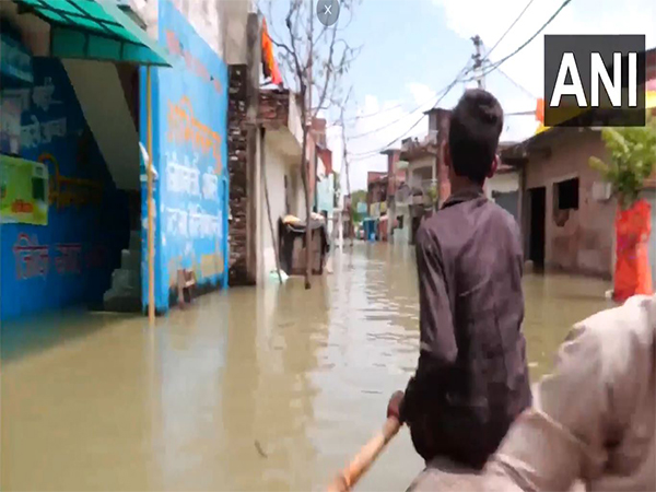 Residential areas in Kanpur submerged after Ganga River water level rose (Photo/ANI)