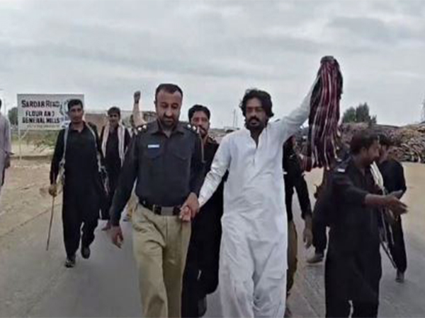 Mass Arrests reported as Balochistan observed Shutter Down and Wheel-Jam strike (Photo/@TBPEnglish)