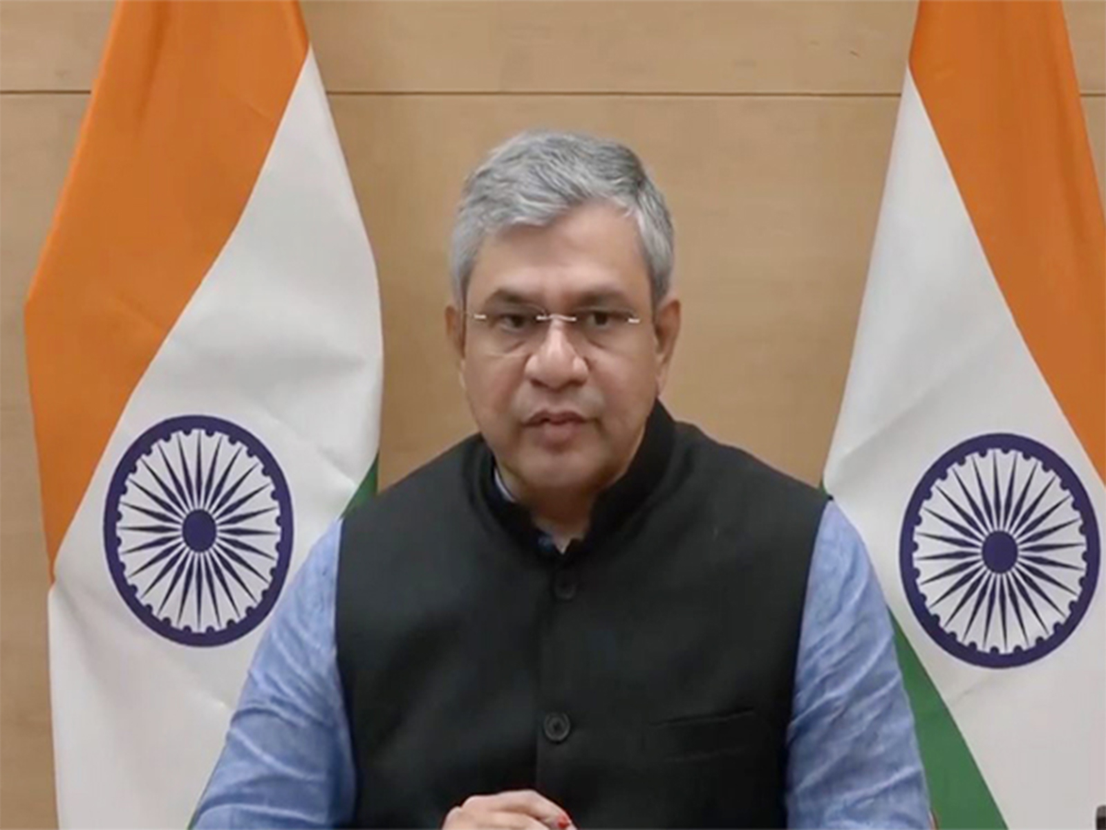 Union Minister Ashwini Vaishnaw announces  parcel services between Kashmir and Delhi  (Photo/ANI)