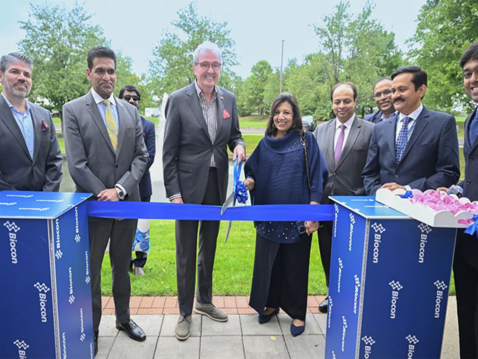 New Jersey Governor Phil Murphy and Biocon Chairperson Kiran Mazumdar-Shaw inaugurate Biocon's first US manufacturing facility (Photo/@Bioconlimited)