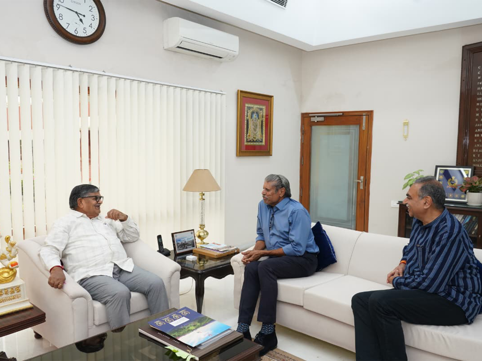 Kapil Dev meets Punjab governor (Photo: Raj Bhawan Chandigarh)