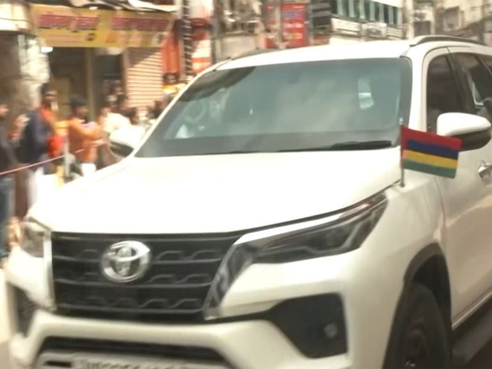 Mauritius PM Ramgoolam arriving with his convoy (Photo/ANI)