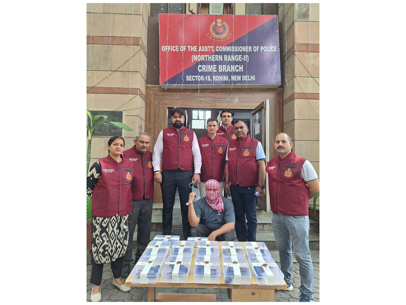 Delhi crime branch busts arms smuggling racket (Photo/ANI)